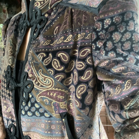 Frances Henaghan paisley brown with gold accents Victorian style velour jacket. - Picture 3 of 16